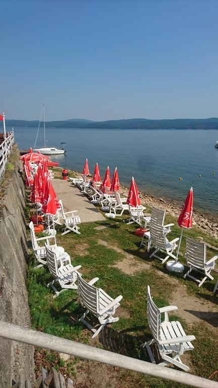 White Village Park Iskar Lake Pasarel Bagian luar foto